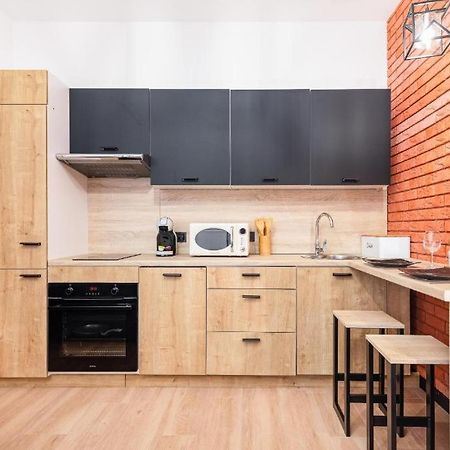 Bm Apartamenty Waly Chrobrego Radogoska Parking Free Stettin Exterior foto