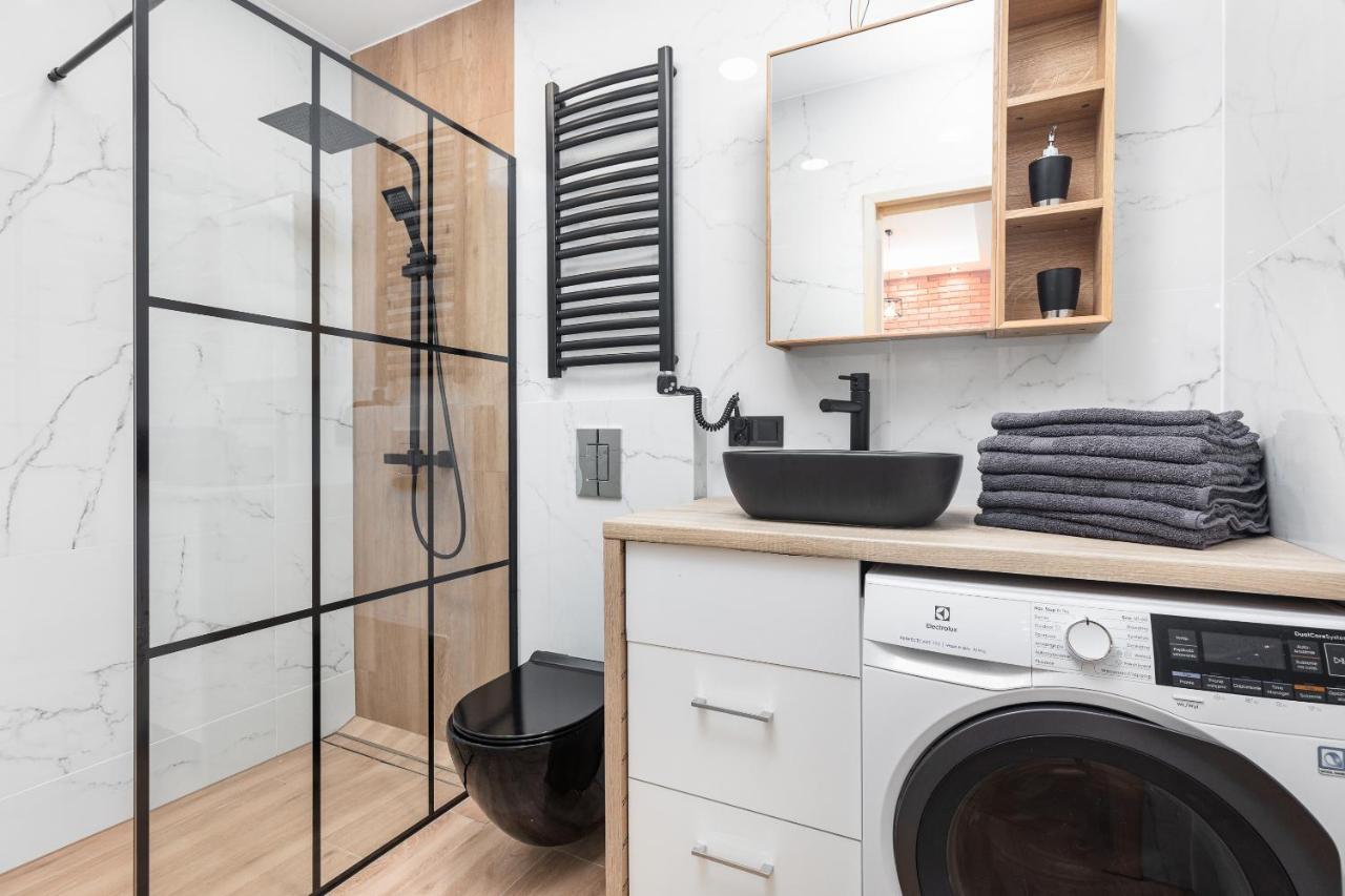 Bm Apartamenty Waly Chrobrego Radogoska Parking Free Stettin Exterior foto