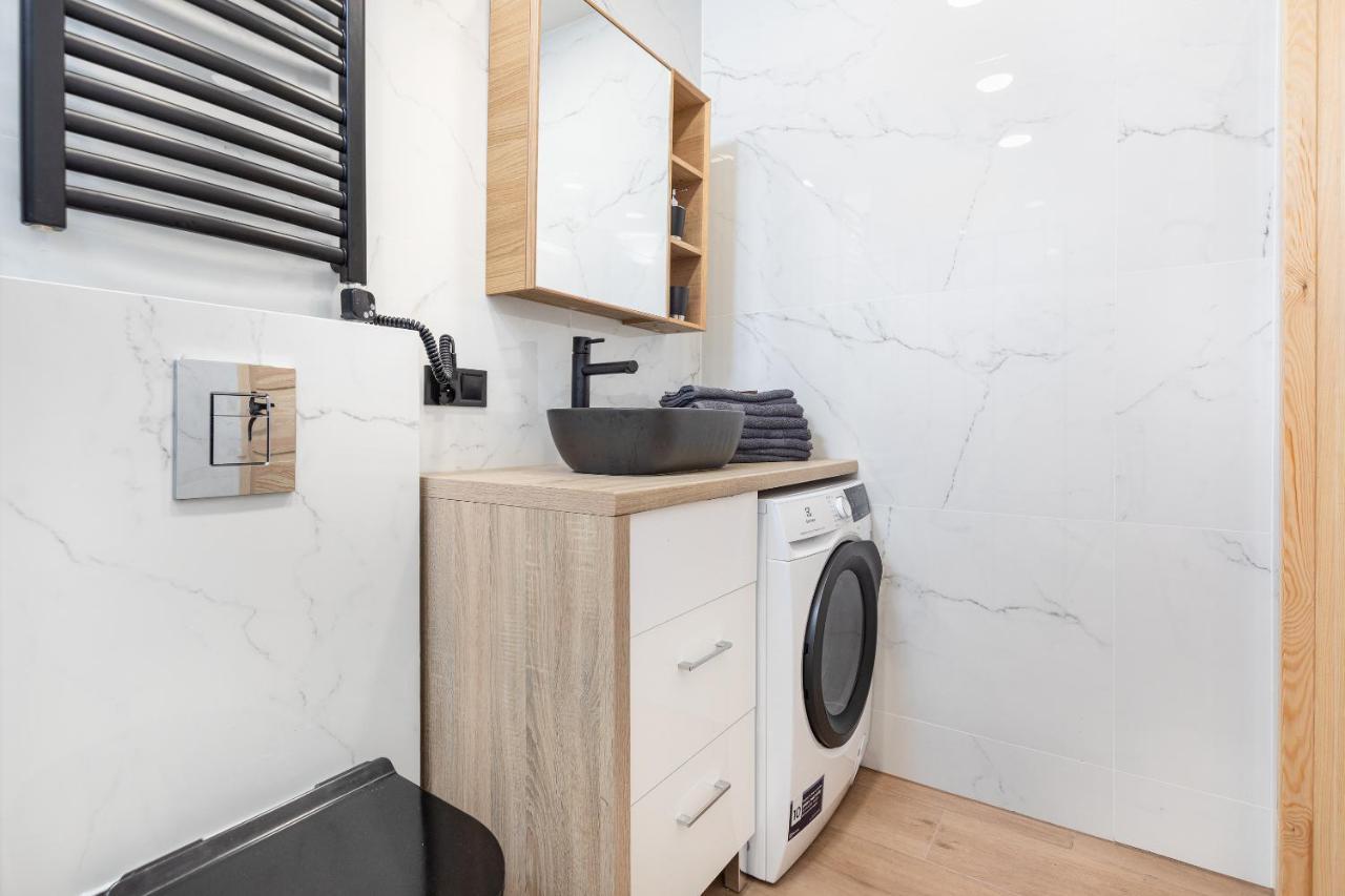 Bm Apartamenty Waly Chrobrego Radogoska Parking Free Stettin Exterior foto